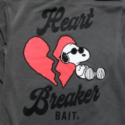 BAIT X Snoopy Men Heart Breaker Hoody (black / Pigment) 9 BAIT X Snoopy Men Heart Breaker Hoody (black / Pigment) -Marvia Wear Sales Store bahrtbrkhdypgbk 5