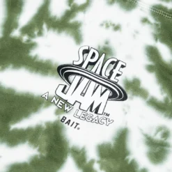BAIT X Space Jam A New Legacy Men Bugs Dribble Hoody (green / Tie Dye) 7 BAIT X Space Jam A New Legacy Men Bugs Dribble Hoody (green / Tie Dye) -Marvia Wear Sales Store basp2bugsdrhdgr 4