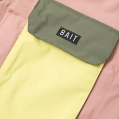 BAIT X Columbia Sportswear Men Jacket (green / Pink / Zest) -Marvia Wear Sales Store cxb8coljackgrn 4