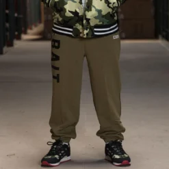 BAIT Basics Sweatpants (olive) -Marvia Wear Sales Store sweats olivefrontlong