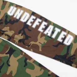 Undefeated Men Compact Sweatpants (camo) -Marvia Wear Sales Store v07a5801