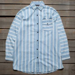 Lazy Oaf Women Cat Pocket Denim Shirt (blue / Denim)